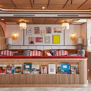 **** Hotel De Silhouette Francia