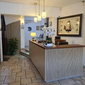 ** Hotel The Originals City, Ker Izel, Francia